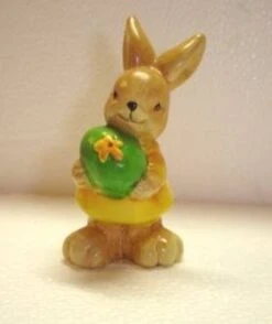 Hase Groß Stehend Mit Eiern - Farbe Gelb