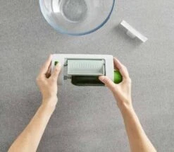 Betty Bossi Veggie Sheet Slicer (Gemüseblatt-Schneider) 7 Betty Bossi Veggie Sheet Slicer (Gemüseblatt-Schneider) -Geschenkladen jhbb155024 betty bossi veggie sheet sliver 1 640x640