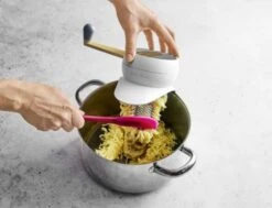 Betty Bossi Mashed Potato Maker (Kartoffelreibe) -Geschenkladen jhbb155025 betty bossi mashed potato maker 1 640x640